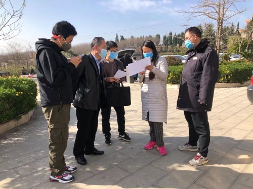 领导干部靠前指挥2：李亚玲副局长检查指导殡葬服务单位疫情防控工作